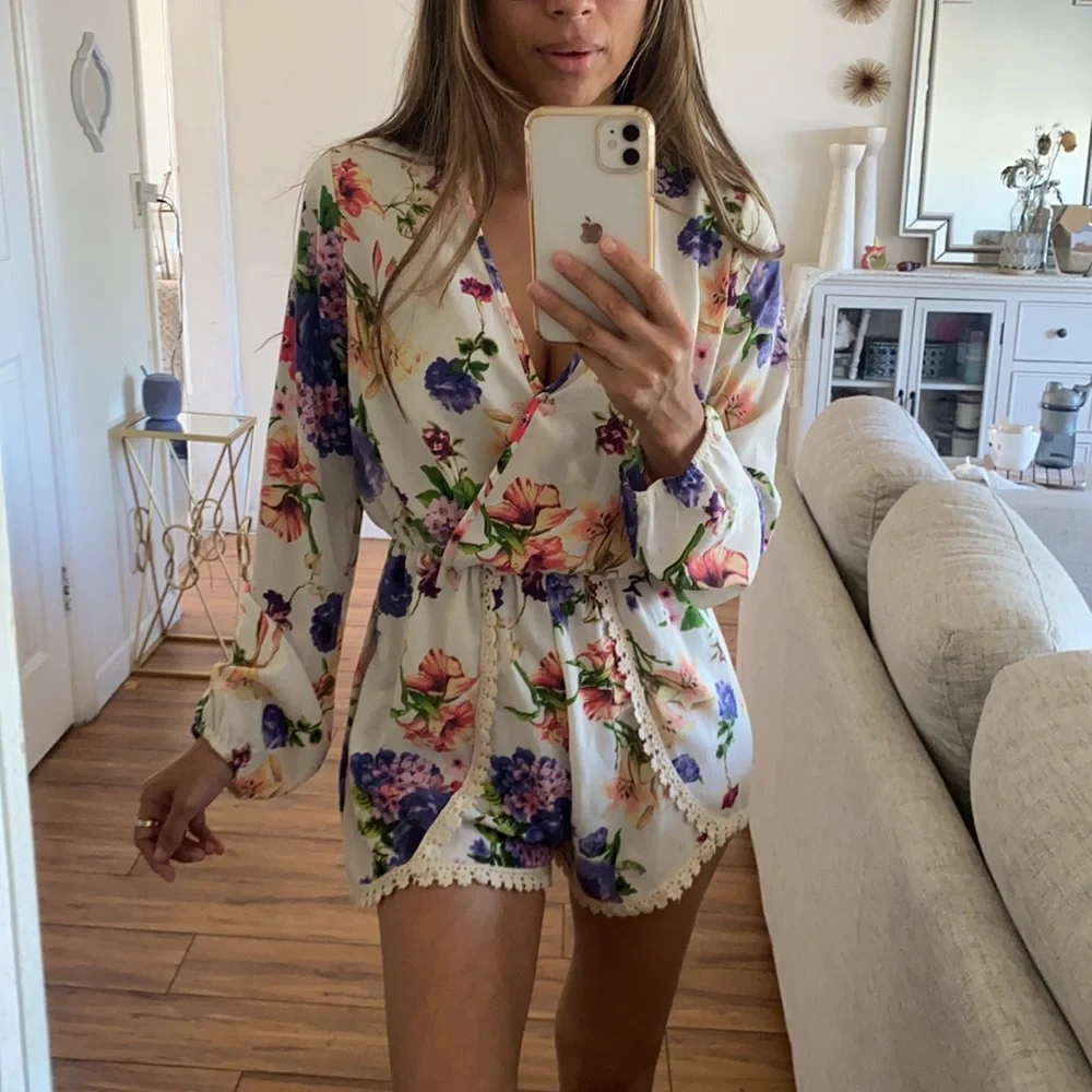 🪞 dreamy statement sleeve romper - Picture 6 of 10